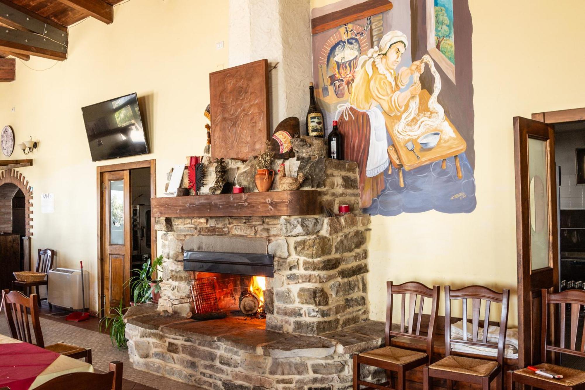 Agriturismo Pinelli Plataci Εξωτερικό φωτογραφία