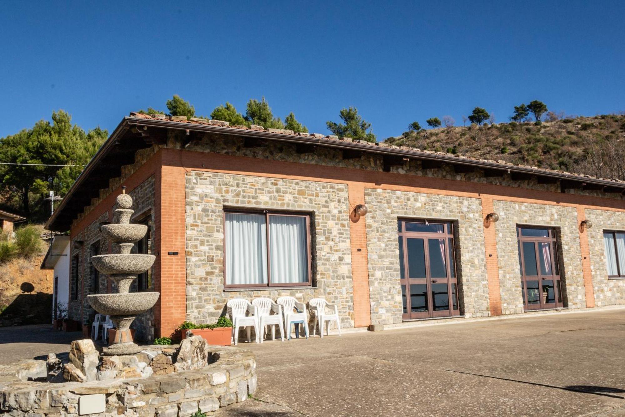 Agriturismo Pinelli Plataci Εξωτερικό φωτογραφία