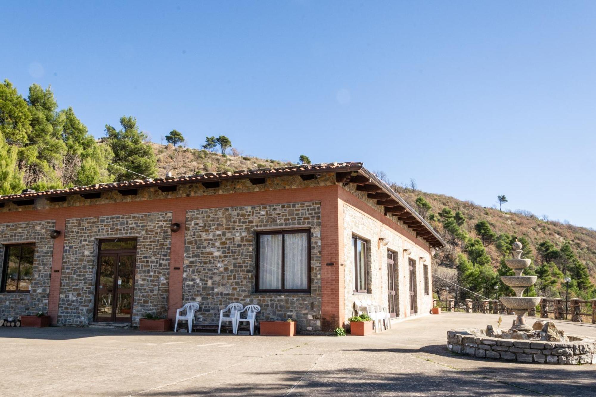 Agriturismo Pinelli Plataci Εξωτερικό φωτογραφία